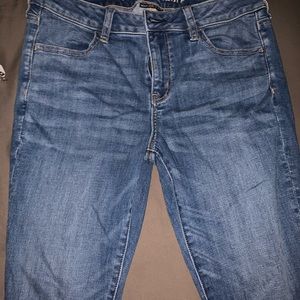 American eagle essential blue jeans